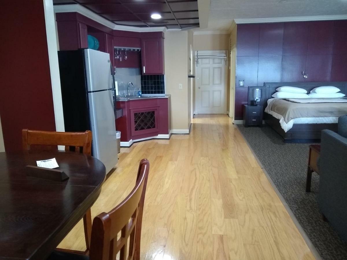 Southern Comfort Suites Mayfield エクステリア 写真